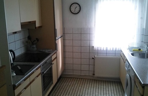 Langelsheim Apartment | Cozy Monteurwohnung Langelsheim for 4 with Breakfast