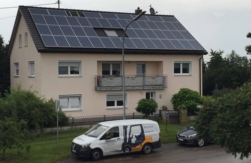 Oberbechingen House | Comfortable Monteurwohnung: Family-Friendly Getaway