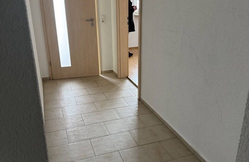 Oberbechingen House | Comfortable Monteurwohnung: Family-Friendly Getaway