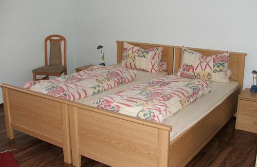 Spahl Apartment | Budget-Friendly Stay at Monteurwohnungen Göb, 6.9/10 Rated