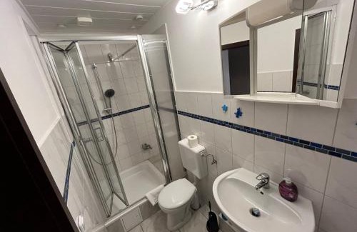 Neumuenster Apartment | Comfortable Monteurwohnungen Near Holsten Galerie