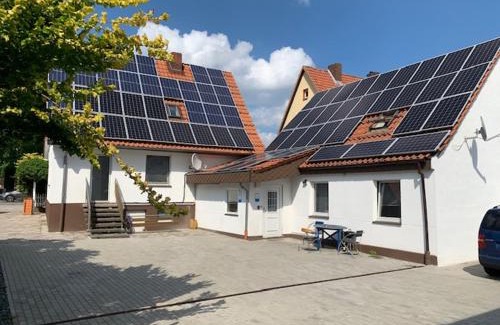 Osloß Apartment | Inviting Stay at Monteurzimmer Bigler for Budget Travelers