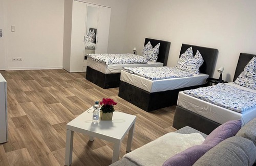 Porta Westfalica House | Child-Friendly Monteurzimmer: Guest Rated 9.3/10