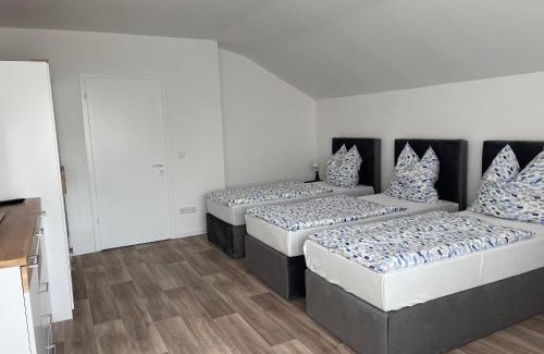 Porta Westfalica House | Child-Friendly Monteurzimmer: Guest Rated 9.3/10