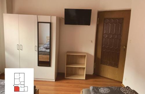 Gemarkung Truchtelfingen House | Cozy Monteurzimmer & Ferienwohnung Kati – Family-Friendly Stay