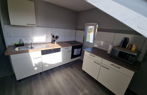 Gelnhausen Apartment | Ideal Group Stay Near Frankfurt: Monteurzimmer Gelnhausen
