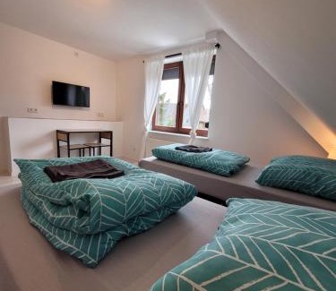 Region Hannover District House | Comfortable Monteurzimmer Noack: Family-Friendly Retreat