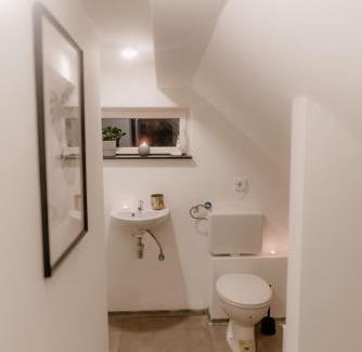 Ensdorf Apartment | Budget-Friendly Monteurzimmer Pavan E2 - Ideal for Families