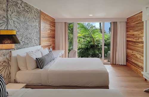Santa Elena Hotel | Discover Monteverde Lodge & Gardens with Top Amenities
