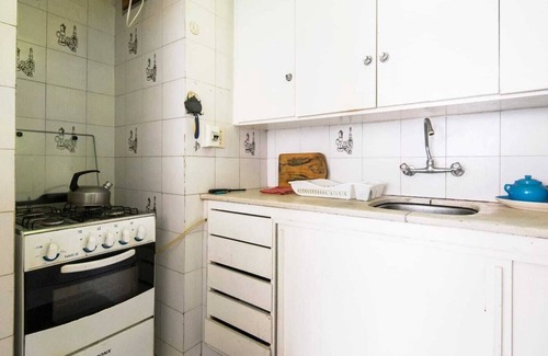 Cordon Apartment | Convenient Montevideo Stay Steps from Terminal Tres Cruces