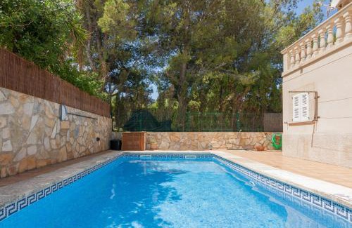 Urbanizacion Mont Ferrutx Ski Chalet | Coastal Retreat at Montferrutx - 4-Star Oceanfront Escape