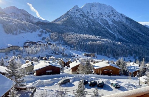 Montgenevre Ski Chalet | Montgenevre Tipamountain Chalet: Guest Rated 10/10 with Spa