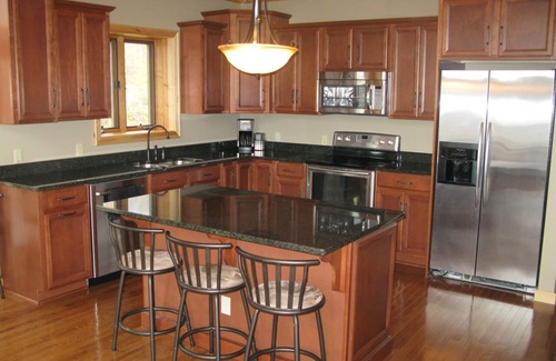 Marenisco House | Scenic Montgomery Bay Lodge with Pool & Lake Views