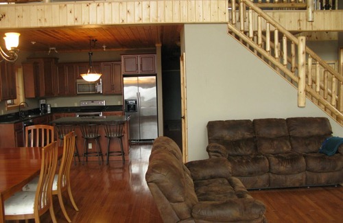 Marenisco House | Scenic Montgomery Bay Lodge with Pool & Lake Views