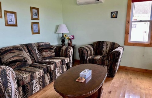 Cavendish House | Oceanfront Montgomery Cavendish Cottages - Rated 9.3/10