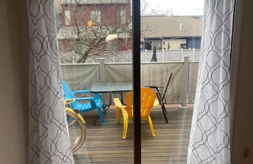 Newport Apartment | Budget-Friendly Shared Apartment for Monthly Stays