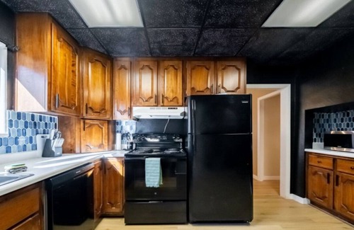 Kanab Hotel | Cozy Wanderlust Hideaway with Hot Tub & Pet-Friendly Perks