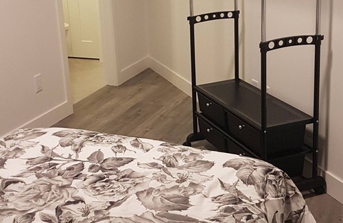 North Glenmore House | Monthly Rental - Negotiable- Top Suite - Pet Friendly