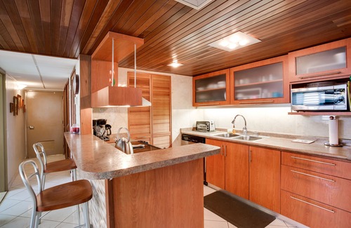 Isla Verde Condo | Beachfront Condo with Pool & 9.8/10 Guest Rating