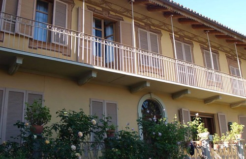 Borgo House | Elegant Monticello D Alba: Pet-Friendly Retreat Awaits