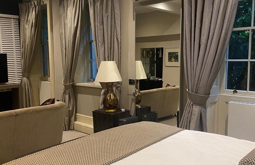 Shepton Mallet Hotel | Relaxing Retreat at Montigo Resorts, Somerset - 4-Star Stay