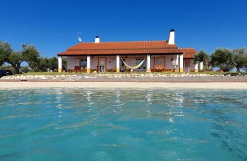 Avis Apartment | Experience Montinho do Poço: Oceanfront Getaway Awaits