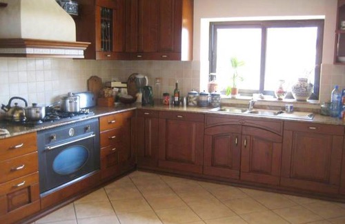 Tal-Ghoqod House | Budget-Friendly Stay at Montpellier Gardens Hotel