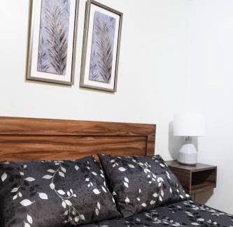Barranco Hotel | Budget-Friendly Montreal Hostal with Ocean View & Breakfast