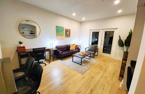 Montrose Apartment | Stylish 1 BR at Montrose Spring with Pool Access