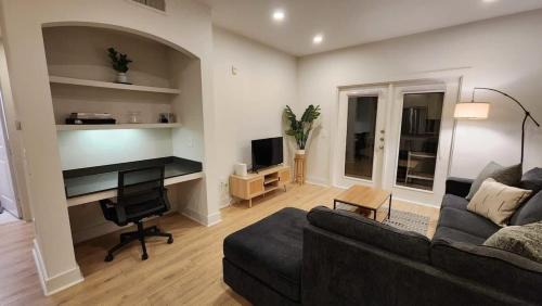 Montrose Apartment | Stylish 1 BR at Montrose Spring with Pool Access