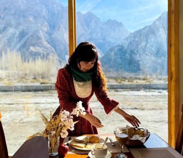 Hunza Hotel | Discover Montvale Resort: Family-Friendly Getaway Awaits