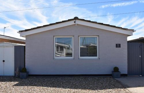 Anderby Creek House | Monty's Retreat: Family Friendly & Pet Welcoming Getaway