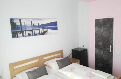 Altenau House | Pet-Friendly Moocks Hotel with Breakfast & Kitchen Access