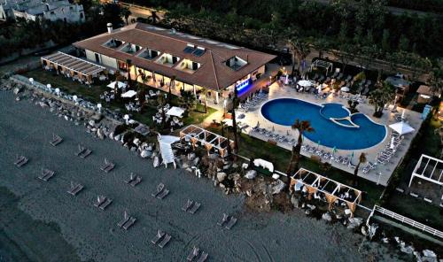 Falerna Hotel | Relax at MOOD Sea Stage: Oceanfront Escape with Spa