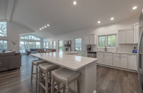 Innsbrook House | Experience Mood Swing: Oceanfront Retreat with Spa & Pool