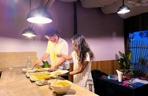 Guraidhoo House | Beautiful Moodhumaa Inn with Ocean View & Breakfast Included