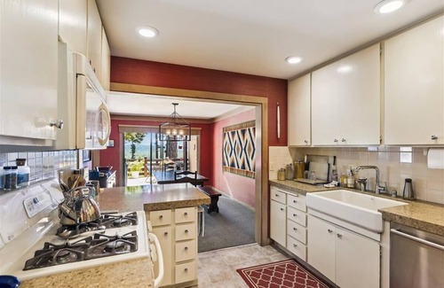 Tahoe Sierra Estates Condo | Guest Rated 10/10: Moody Lakeview End Unit Condo #21