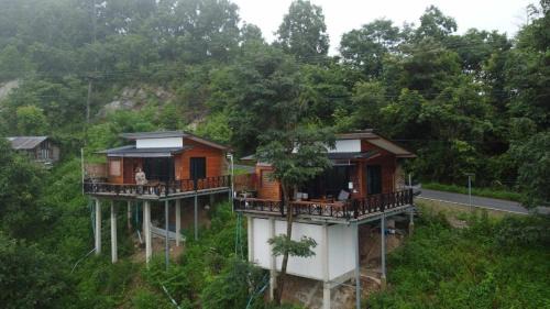 Pua House | Mookmoogdoi