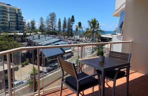 Mooloolaba Apartment | Experience Mooloolaba Beach Apartment with Oceanfront Views