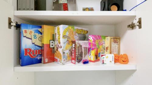 Iksan House | Inviting Stays at Moon and 7 Pence - Pet & Child Friendly