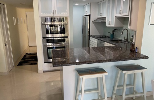 Largo Sound Village Condo | Exquisite Key Largo Waterfront Retreat with Stunning Amenities
