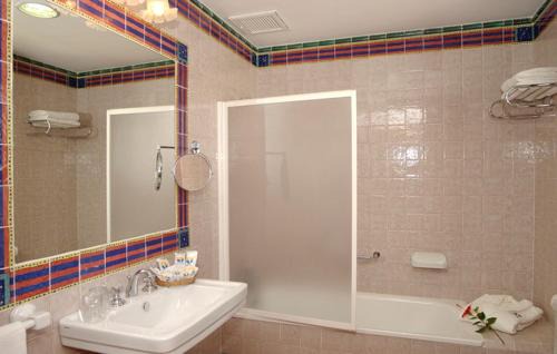 Sector E - Enea Hotel | Experience Moon Dreams El Cortijo: Pet Friendly & Oceanfront