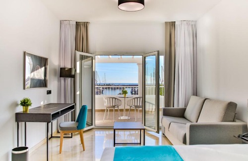 Aguadulce Hotel | Discover Moon Hotel & SPA: Oceanfront Retreat with Spa