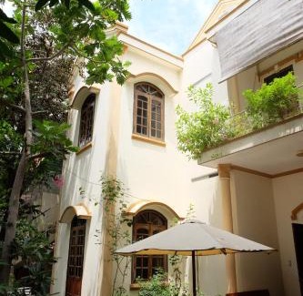 Tran Phu Beach Apartment | Oceanfront Moon House Tropical Garden - Rated 9/10!