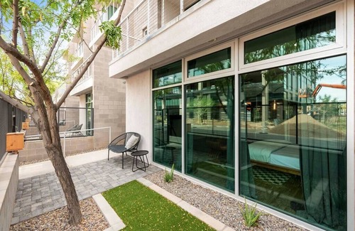 Riverside Apartment | Moon's Studio Apartment: Relax by the Pool with Pets Welcome