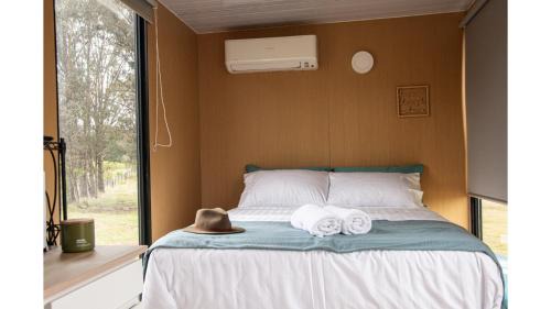 Limerick House | Moon Shadow: Pet-Friendly Retreat for Your Getaway
