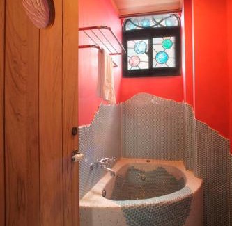Xiaoliuqiu House | Discover Moon Star Villa: Oceanfront, Pet Friendly Paradise