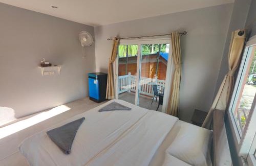 Ko Pha-ngan Hotel | Family-Friendly Moon Travel Phangan with 9.1/10 Rating