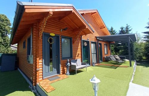 Maklar Apartment | Oceanfront Escape at Moon Wood: Family-Friendly Retreat