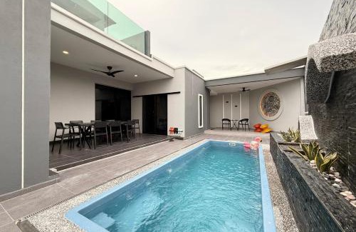 Baharu Gunung Rapat Villa | Moon22 Private Pool